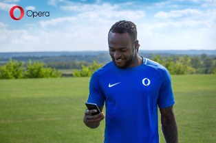 Chelsea Star Victor Moses Signs Endorsement Deal With Opera
